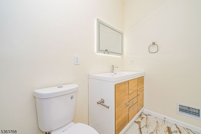 147 Old Bridge Tpke, East Brunswick Twp., NJ 08816