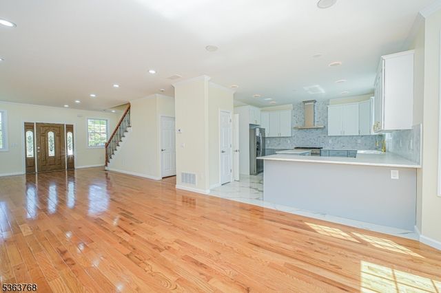 147 Old Bridge Tpke, East Brunswick Twp., NJ 08816