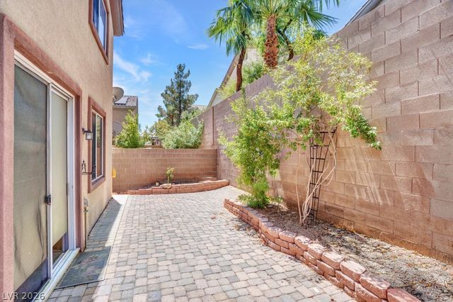527 Newberry Springs Drive, Las Vegas, NV 89148