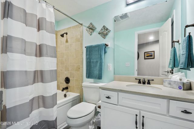 1200 Beach Drive, 404, Gulfport, MS 39507