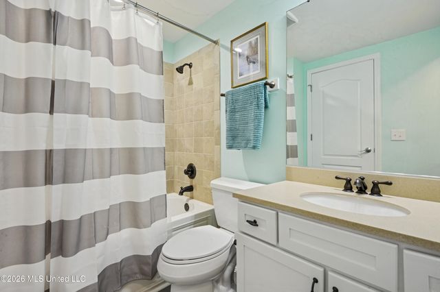 1200 Beach Drive, 404, Gulfport, MS 39507