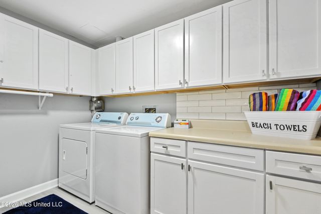 1200 Beach Drive, 404, Gulfport, MS 39507
