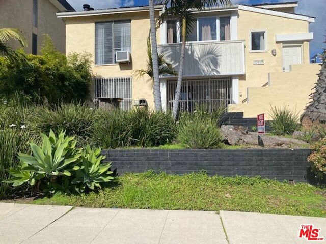 10623 Kinnard Avenue, Los Angeles, CA 90024