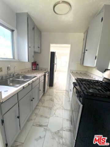 10623 Kinnard Avenue, Los Angeles, CA 90024