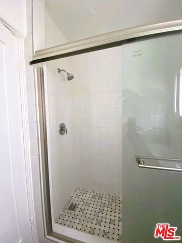 10623 Kinnard Avenue, Los Angeles, CA 90024