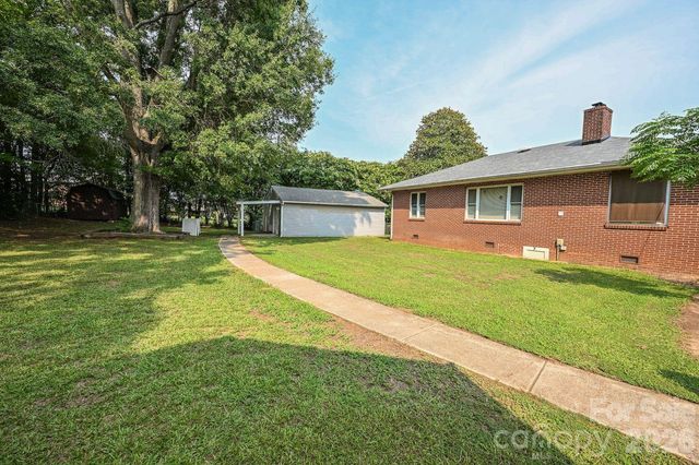 24747 Millingport Road, Locust, NC 28097
