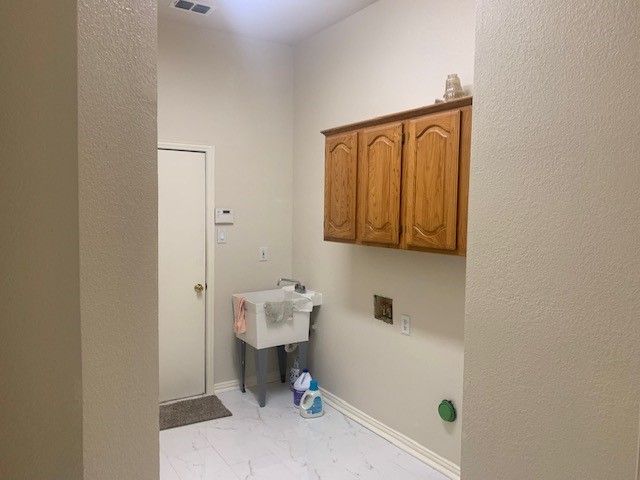 1027 Creek Bend, Carrollton, TX 75007