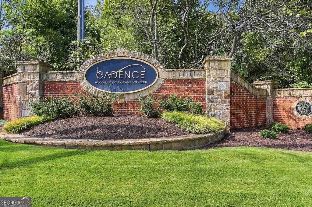 318 Lakeside Trace, Canton, GA 30115 — photo 2
