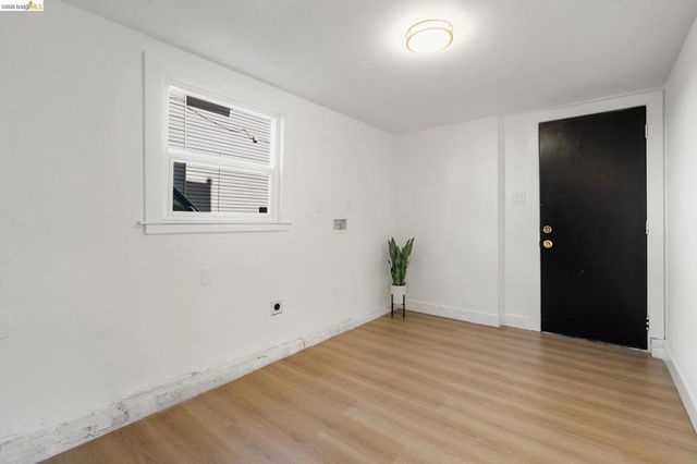 2100 69Th Ave, Oakland, CA 94621