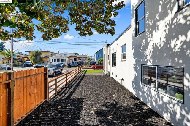 2100 69Th Ave, Oakland, CA 94621