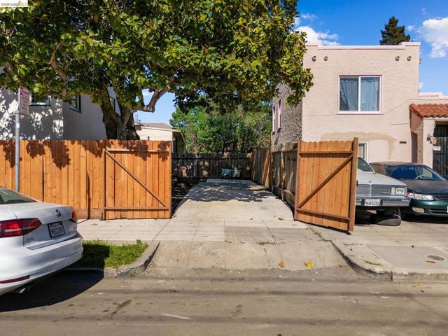 2100 69Th Ave, Oakland, CA 94621