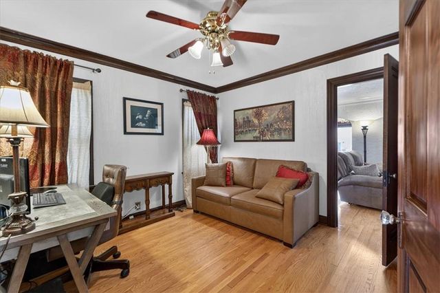 243 E 72nd Terrace, Kansas City, MO 64114