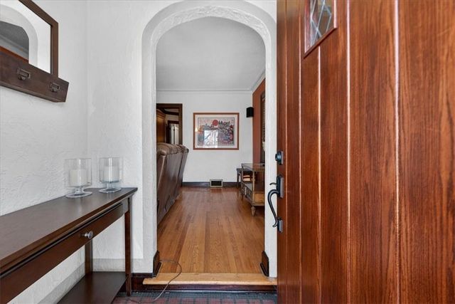 243 E 72nd Terrace, Kansas City, MO 64114