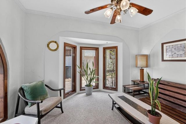 243 E 72nd Terrace, Kansas City, MO 64114