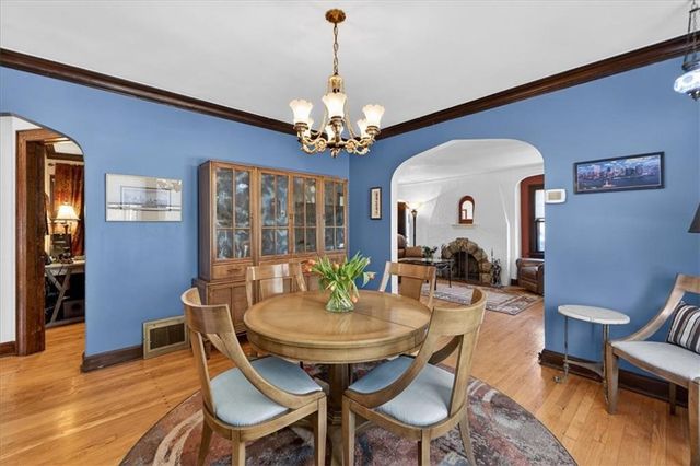 243 E 72nd Terrace, Kansas City, MO 64114