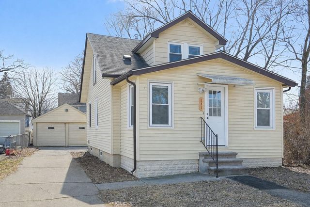 141 W Harry Avenue, Hazel Park, MI 48030