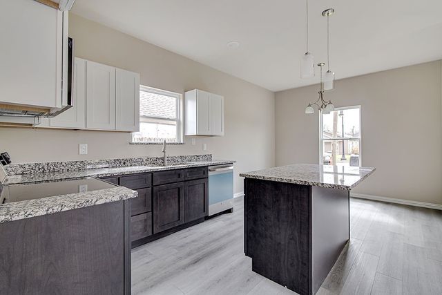 1005 E Tucker Street, Fort Worth, TX 76104