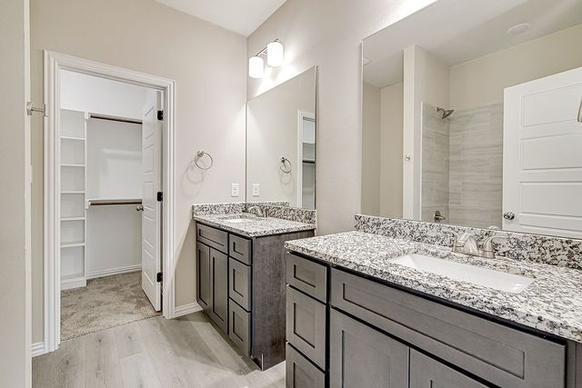 1005 E Tucker Street, Fort Worth, TX 76104