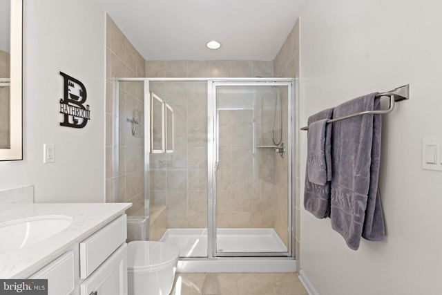 7870 CRESCENT PARK DR, Gainesville, VA 20155