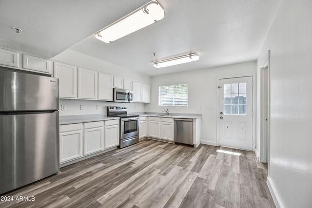 5010 N 22nd Avenue Apt 109, Phoenix, AZ 85015