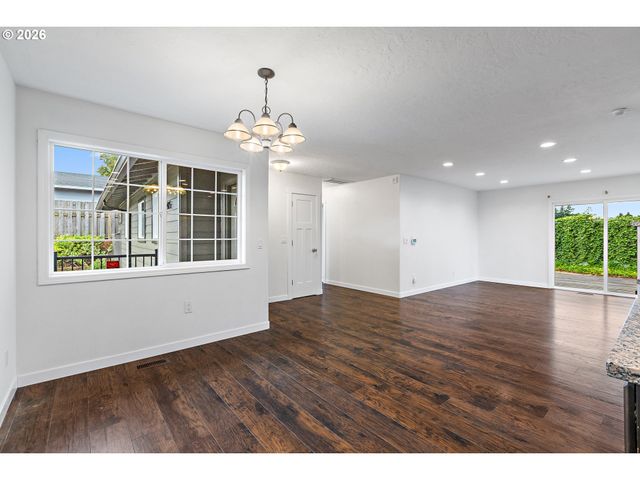 485 Se CENTURION Ave, Gresham, OR 97030