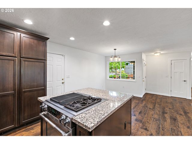 485 Se CENTURION Ave, Gresham, OR 97030