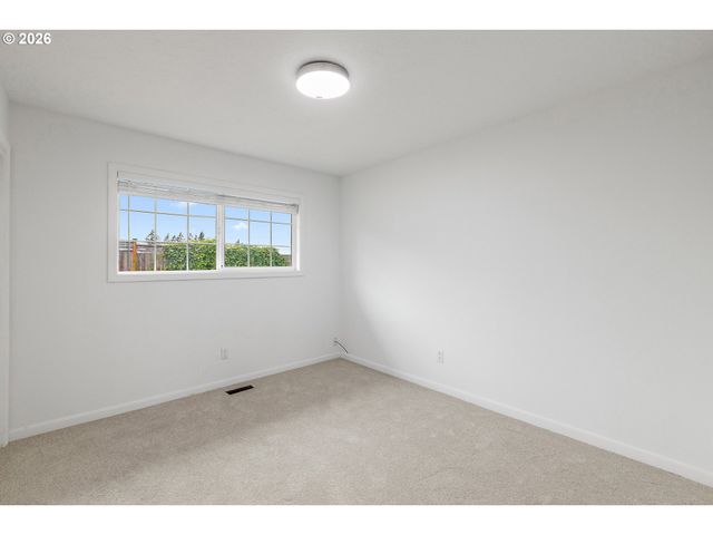 485 Se CENTURION Ave, Gresham, OR 97030