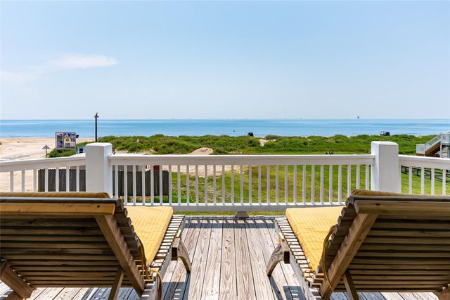 1799 Redfish Lane, Crystal Beach, TX 77650