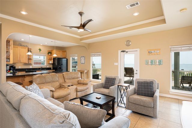 1799 Redfish Lane, Crystal Beach, TX 77650