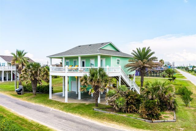 1799 Redfish Lane, Crystal Beach, TX 77650