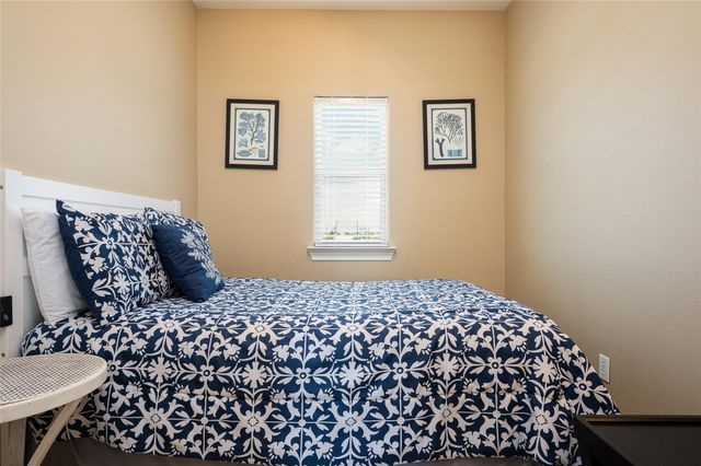 1799 Redfish Lane, Crystal Beach, TX 77650