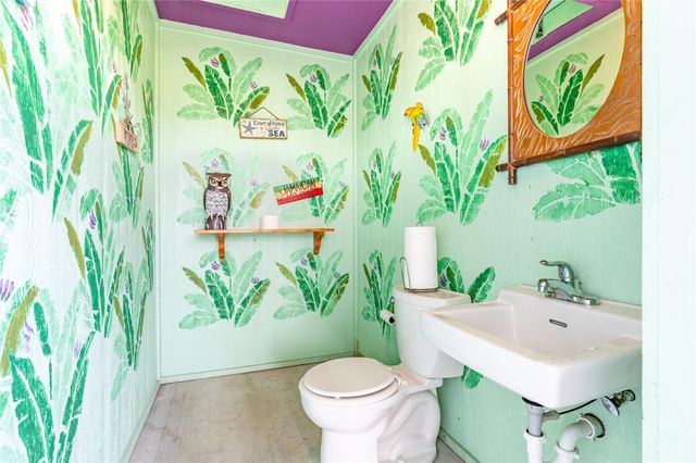 1799 Redfish Lane, Crystal Beach, TX 77650