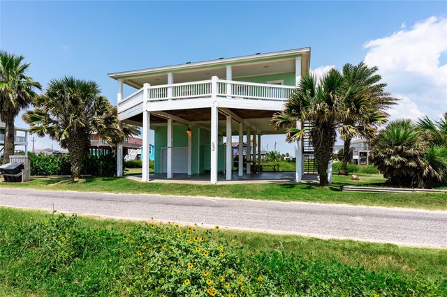 1799 Redfish Lane, Crystal Beach, TX 77650