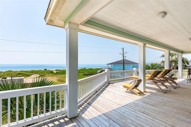 1799 Redfish Lane, Crystal Beach, TX 77650