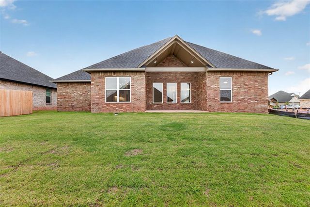 10433 SW 51st Street, Mustang, OK 73064