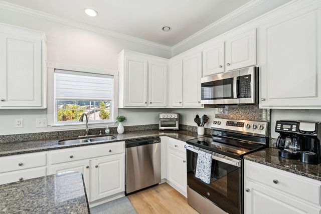 2730 Seastrand Lane, Mount Pleasant, SC 29466