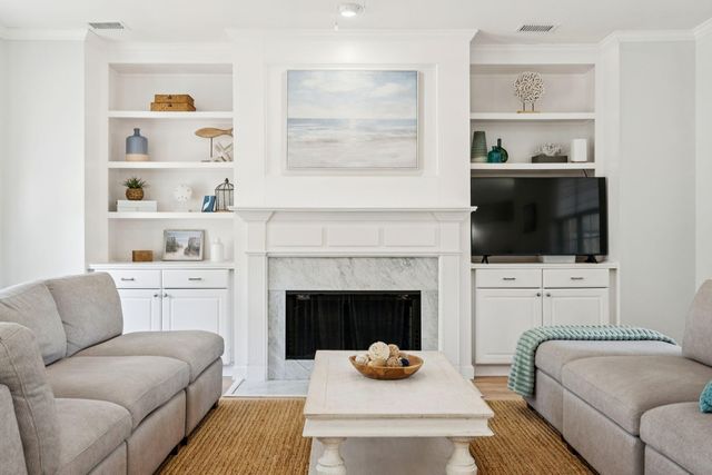 2730 Seastrand Lane, Mount Pleasant, SC 29466