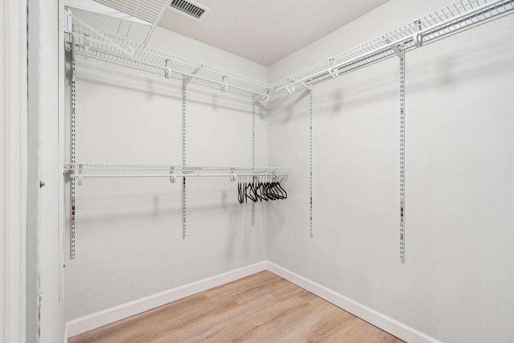 Image 33 of property listing at 2730 Seastrand Lane, Mount Pleasant, SC 29466