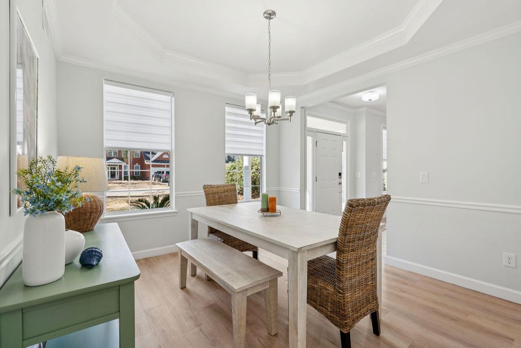 Image 9 of property listing at 2730 Seastrand Lane, Mount Pleasant, SC 29466