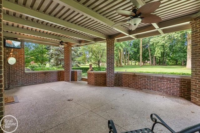 57177 Covington Drive, Washington Twp, MI 48094