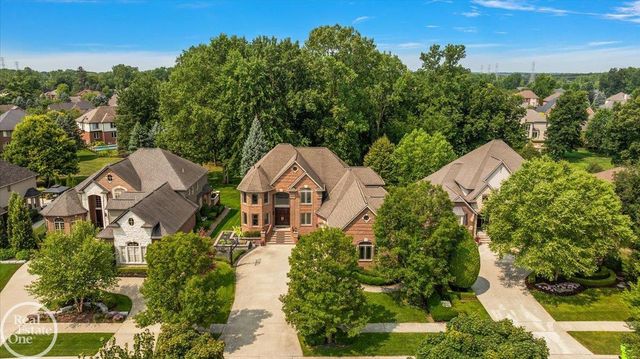 57177 Covington Drive, Washington Twp, MI 48094