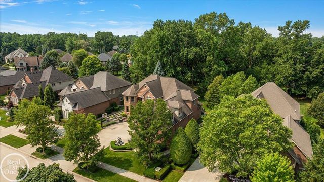 57177 Covington Drive, Washington Twp, MI 48094
