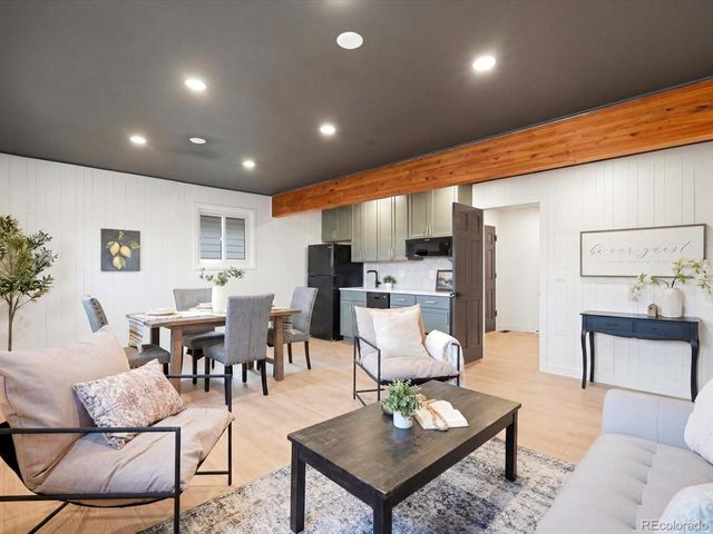 7209 Secrest Court, Arvada, CO 80007
