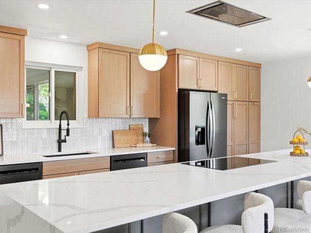 7209 Secrest Court, Arvada, CO 80007