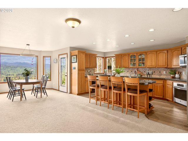 832 Wildlife Dr, Washougal, WA 98671