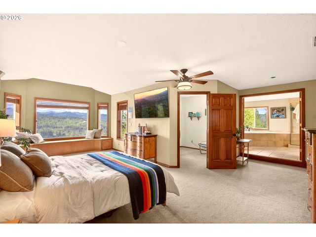 832 Wildlife Dr, Washougal, WA 98671