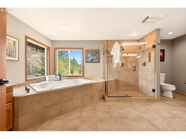 832 Wildlife Dr, Washougal, WA 98671