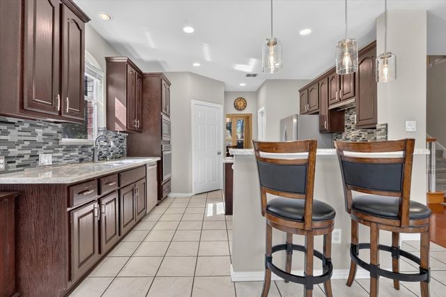 3804 Oak Park Drive, Flower Mound, TX 75028