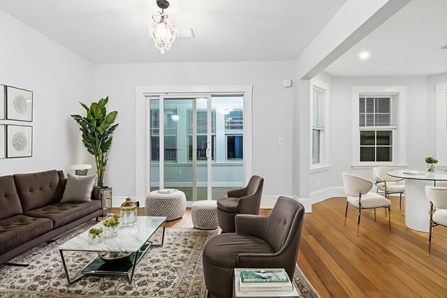 318 Concord Ave 2, Cambridge, MA 02138