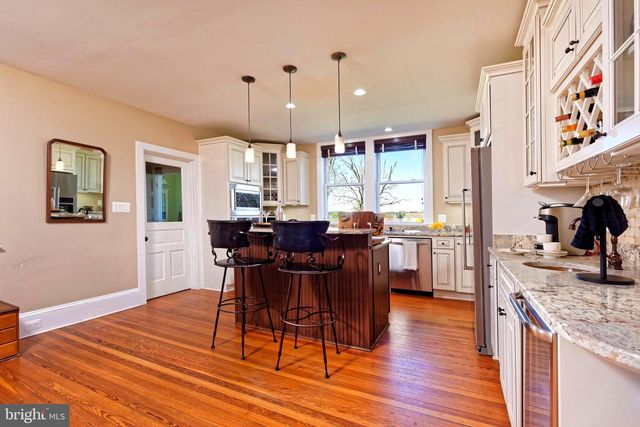 4048 RECTORTOWN RD, Marshall, VA 20115